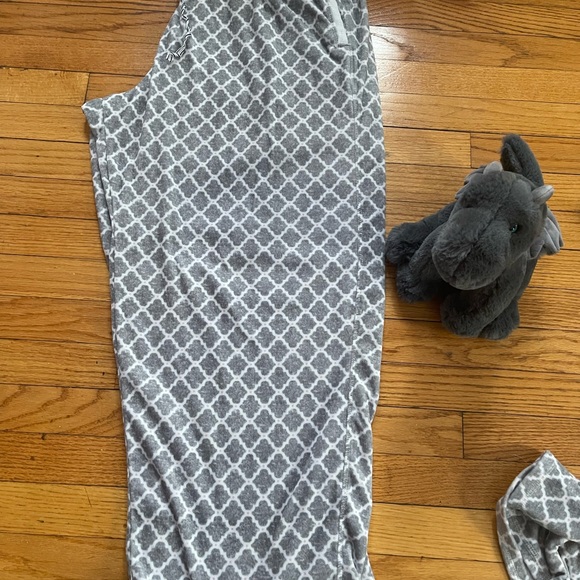 Pajama set - Picture 3 of 9